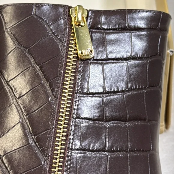 Michael Kors Women’s Cosmo Kitten Heel Bootie- Chocolate Brown Leather- Size 7 - Picture 10 of 11